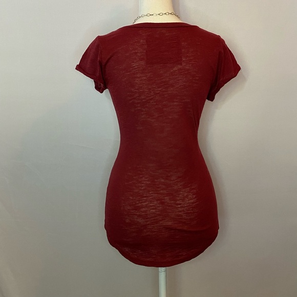 Tops/T-Shirts/Tanks👚 - 2 for $15 or 3 for $20 (Mix & Match) - Picture 4 of 5